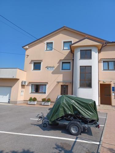 入口, Apartman Alen in 沙夫里