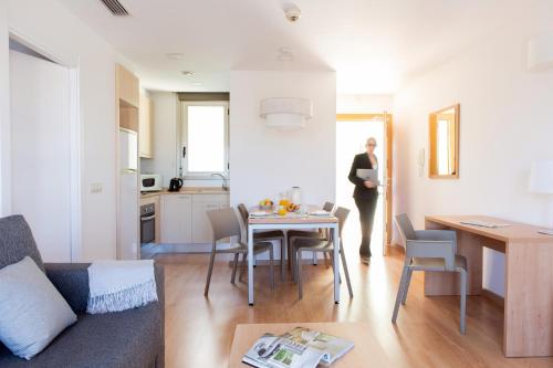 Apartamentos Aura Park Fira BCN - image 9