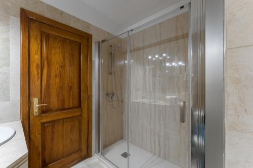 Klayman Olivina Aparthotel - image 7