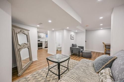 1 Bedroom Lower Level Suite in Burlington -The Jacob at Bellwood