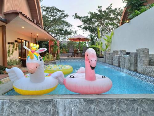 THE OASIS 4BR Private Pool Pet-Friendly Villa Vimala Hills