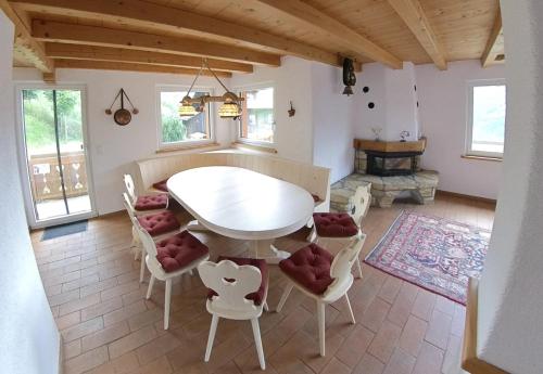 Iekārtas, Ferienhaus Maliet - Spacious Holiday Home with Mountain view in Luzein