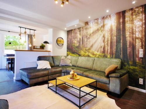 Upland Apartments - Fewo WALDGEIST mit Garten, Grillhütte, Spielplatz und MeineCardPlus in Willingen, Deutschland