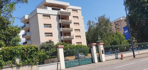 Résidence Prestige, Calme & Terrasse Ensoleillée