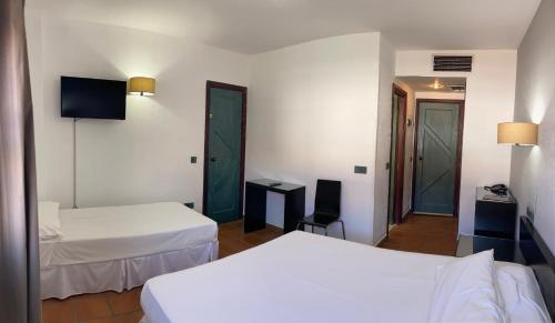 Hotel Almagro - image 7