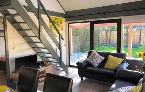  Awesome Home In Stavenisse With Kitchen in Stavenisse