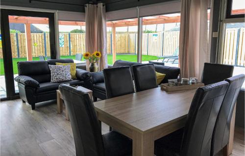  Awesome Home In Stavenisse With Kitchen in Stavenisse