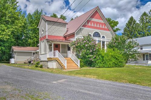 Peaceful Finger Lakes Apartment with Patio!