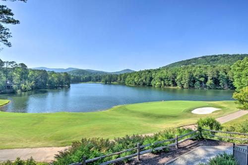 Big Canoe Retreat w/ Deck & Golf Course Views - Laurel Turn, TN