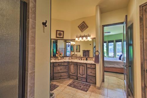Lavish Pinetop Paradise with Central Location! - image 10