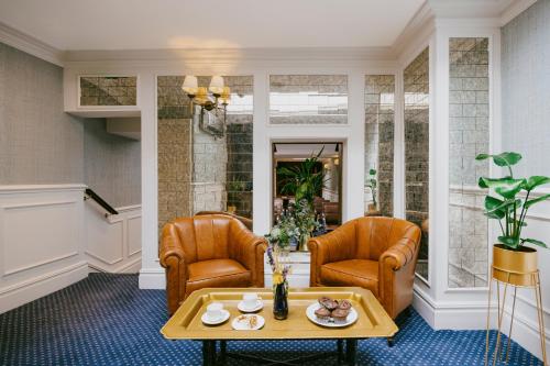 The Randolph Hotel, by Graduate Hotels