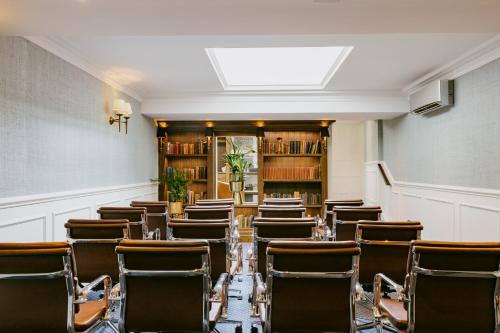 382017514 The Randolph Hotel, by Graduate Hotels
