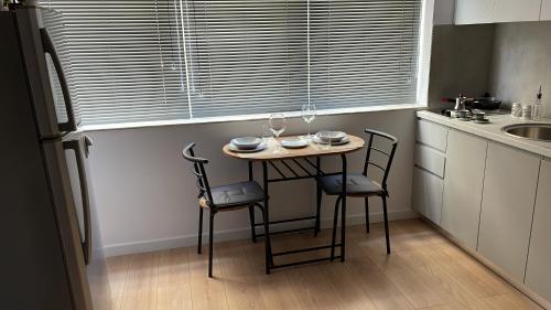Studio Apartment image 9