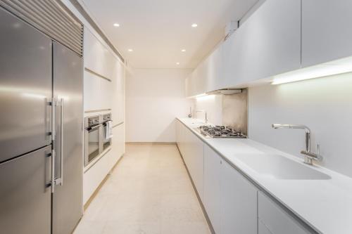Spectacular 375 SQM at Mamilla Mall - 4 bedroom - image 4