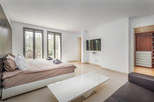 Spectacular 375 SQM at Mamilla Mall - 4 bedroom - image 2