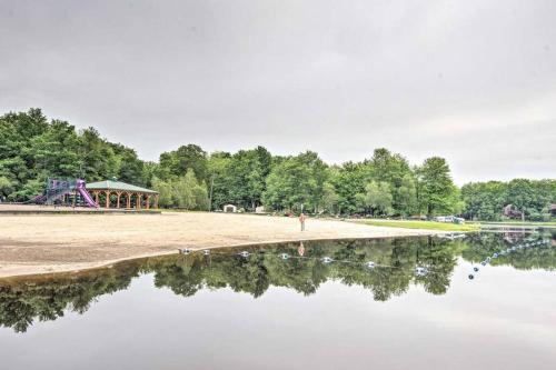 New! Lake & Beachfront Getaway in Poconos!