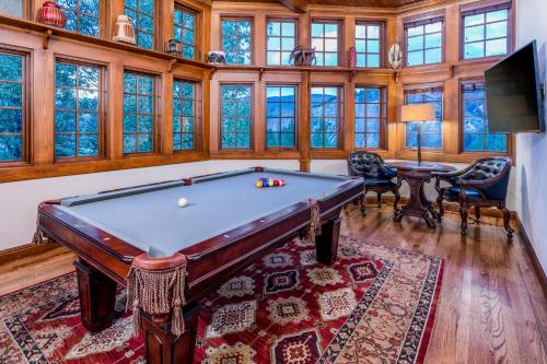 Beautiful Beaver Creek Mountain Villa. 5br/6ba w. Private Hot Tub! in Beaver Creek, USA