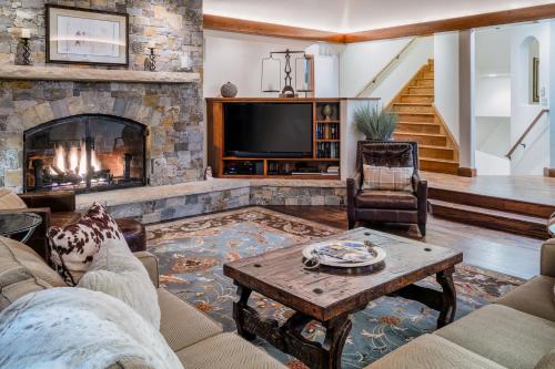 Beautiful Beaver Creek Mountain Villa. 5br/6ba w. Private Hot Tub! in Beaver Creek, USA