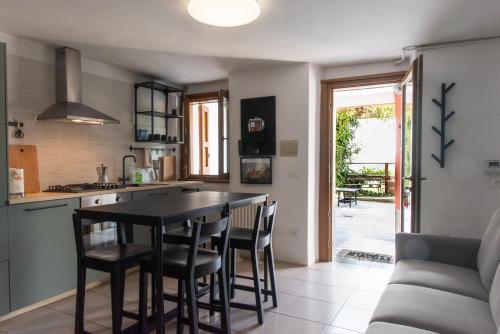  Hiking Escape Parzanica in Parzanica