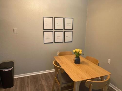The Ingrid Apt #8 - Fresh and Simple 2bd with WiFi
