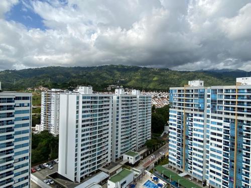 Ubicación ideal, Apartamento frente al CC Cacique