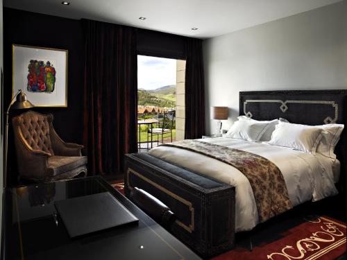 Deluxe Doppel-/Zweibettzimmer mit Aussicht - Einzelnutzung Hotel Castillo de Gorraiz Golf & Spa 11