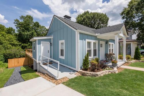 Exterior view, Blue Haven ATL Modern 4 Bedroom Retreat with Deck 10 Minutes to Downtown in Kirkwood