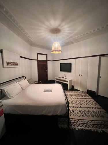 Charing Cross Hotel - image 2