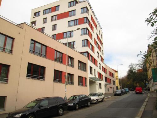 Leongargt Apartments - main image