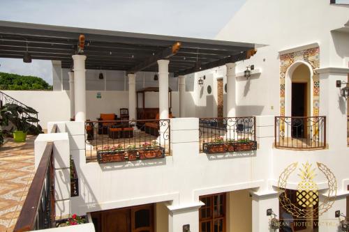382212729 GRAN HOTEL VICTORIA