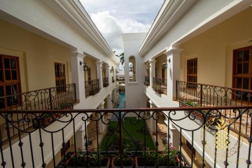382212735 GRAN HOTEL VICTORIA