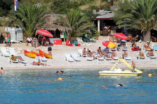 Apartments with a parking space Hvar - 5701 - main image