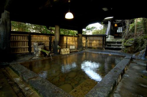 Kurokawa Onsen Yama no Yado Shinmeikan