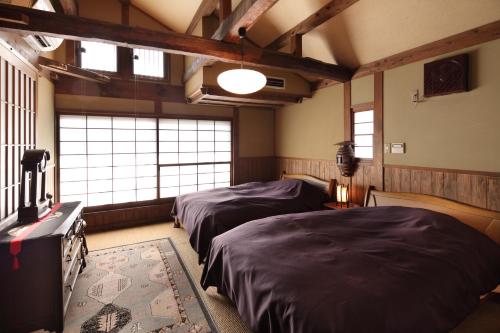 Twin Room with Tatami Area and Shared Bathroom - Adult Only