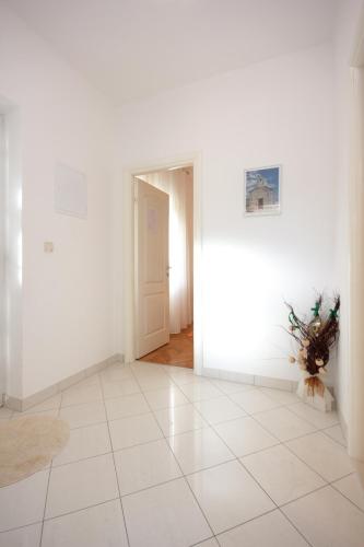 One-Bedroom Apartment with Terrace image 1