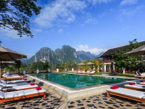 Swimmingpool, Riverside Boutique Resort in Vang Vieng