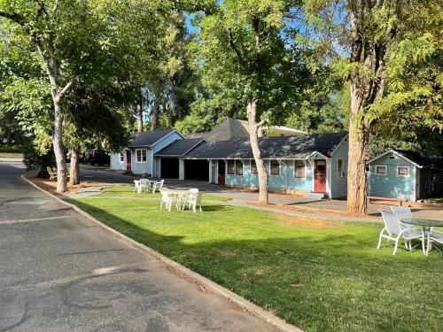 Piety Hill Cottages - 정원