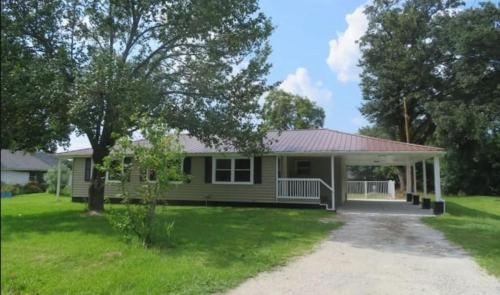 Viesnīcas āriene, 3 Bed 3 Bath House, Conveniently close to everything, Smart Tvs in all rooms whole house to yourself in James City (NC)