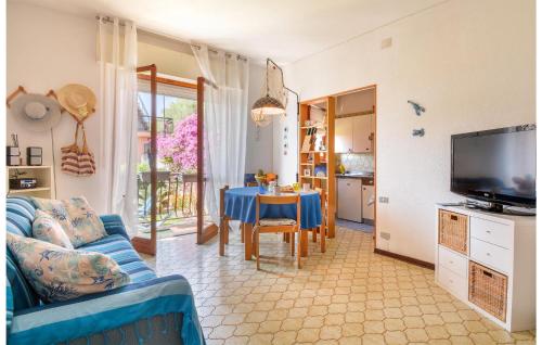  Beach Front Apartment in San Bartolomeo al Mare
