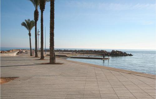 Nice home in Torrevieja w/ Outdoor swimming pool WiFi and Outdoor swimming pool - image 14