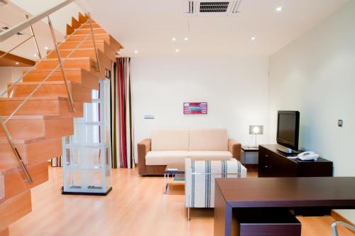 Apartamentos María Luisa - image 10