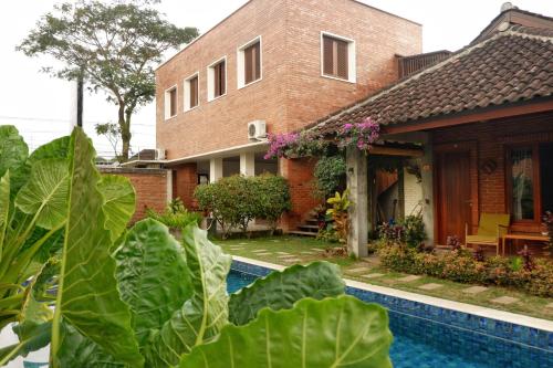 Rumah Bata Guest House