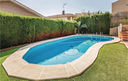 Piscina, Awesome Home In Alella With 6 Bedrooms, Wifi And Outdoor Swimming Pool in Alella