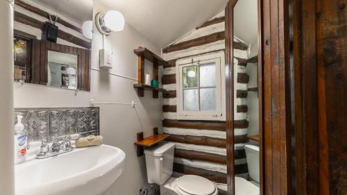 Log Cabin Motor Court Log Cabin Motor Court