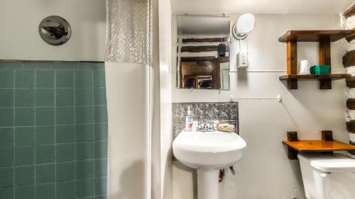 Log Cabin Motor Court Log Cabin Motor Court