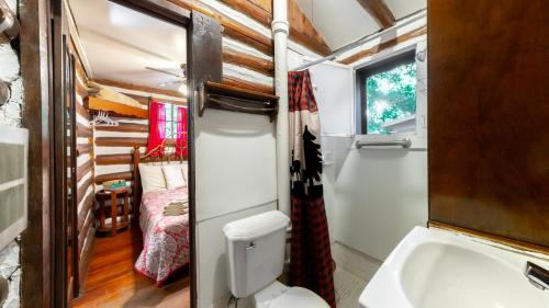 Log Cabin Motor Court Log Cabin Motor Court