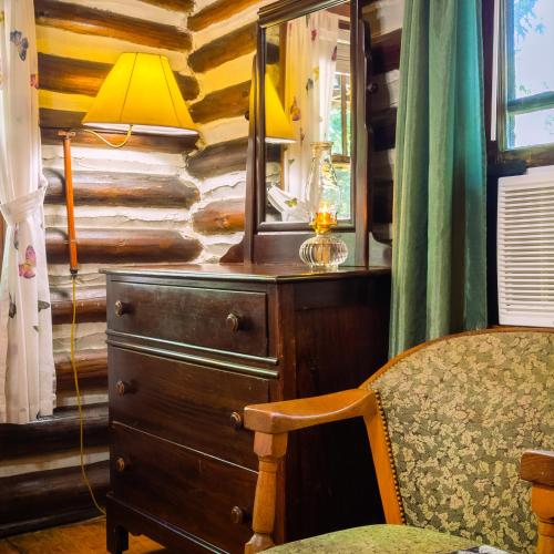 Log Cabin Motor Court Log Cabin Motor Court