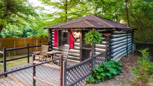 Log Cabin Motor Court Log Cabin Motor Court