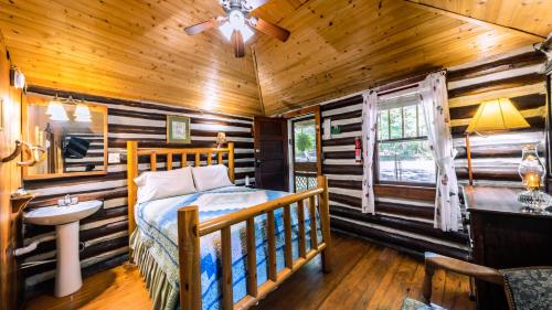 Log Cabin Motor Court Log Cabin Motor Court