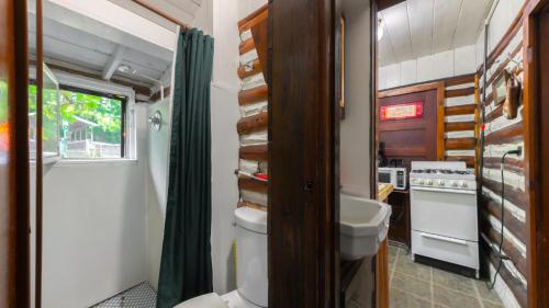 Log Cabin Motor Court Log Cabin Motor Court